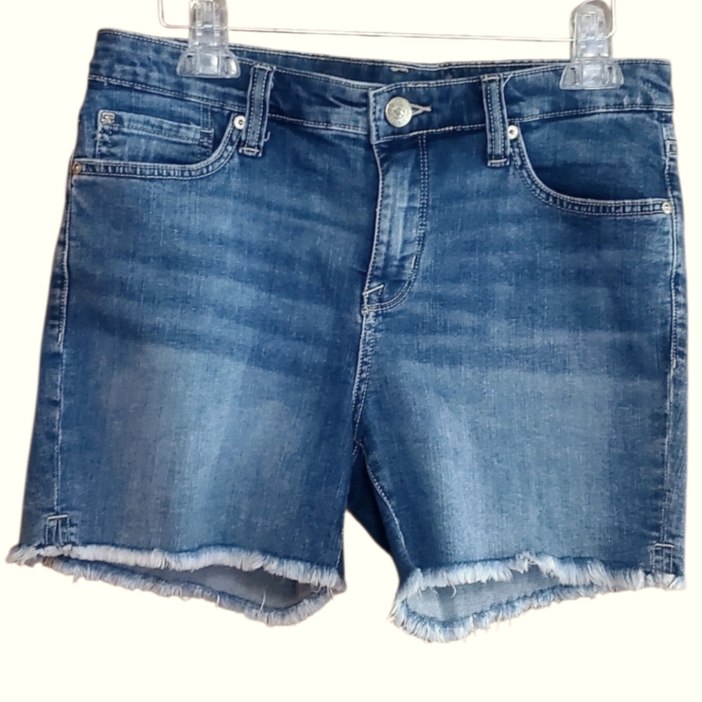 Seven Weekend Short Med Wash Size 6